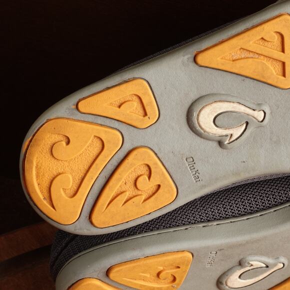 OluKai Shoes Mens SZ 9 Gray Nohea Mesh Slip On Convertible Loafer Casual Comfort - Picture 9 of 13